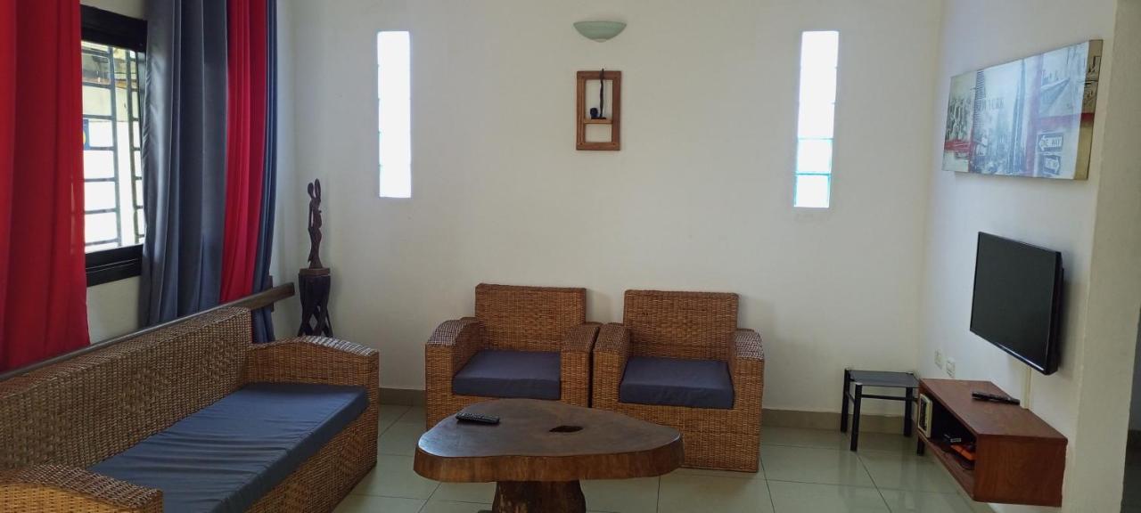 Maison De Vacances Maleh Kribi Exterior photo